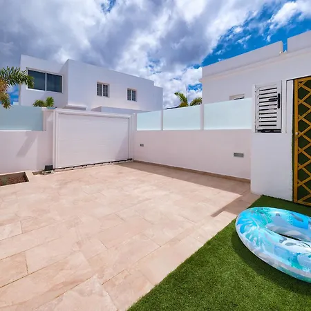 Сasa de vacaciones Marina Oasis-private Pool, Air-con, Sat Tv *