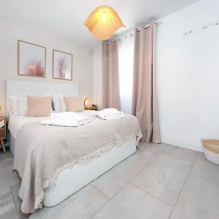 Сasa de vacaciones Marina Oasis-private Pool, Air-con, Sat Tv